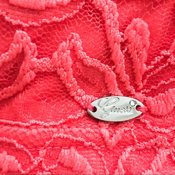 Guess Women’s Vicki Lace short Sleeve Top - Picture 4 of 7